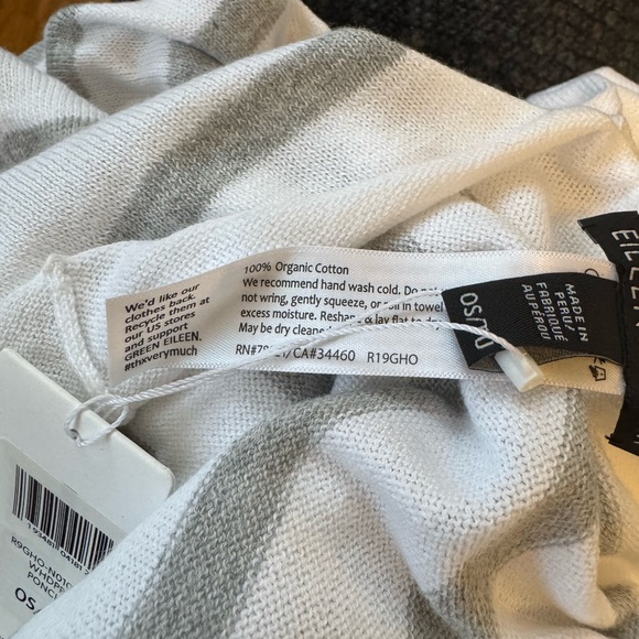 Eileen Fisher White and Gray Knit Shawl - Picture 4 of 5